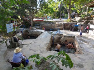 Los Baños Termales de San Mateo